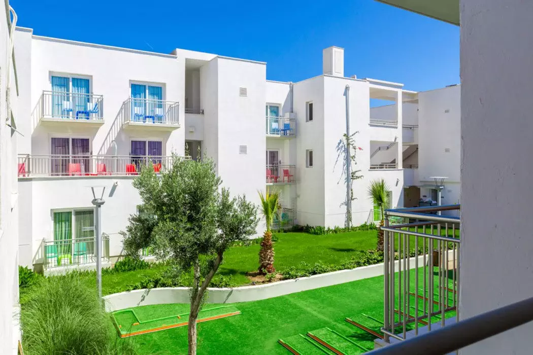 فضای خارجی هتل آرمونیا تعطیلات